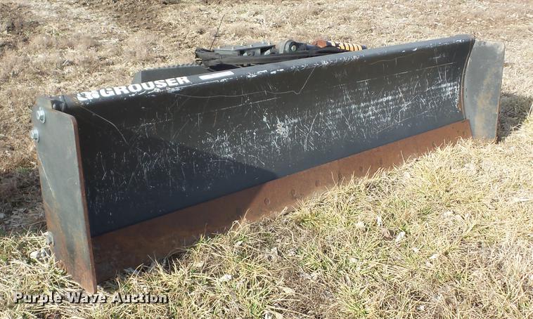 image for item AY9597 2008 Grouser 1300 skid steer dozer blade