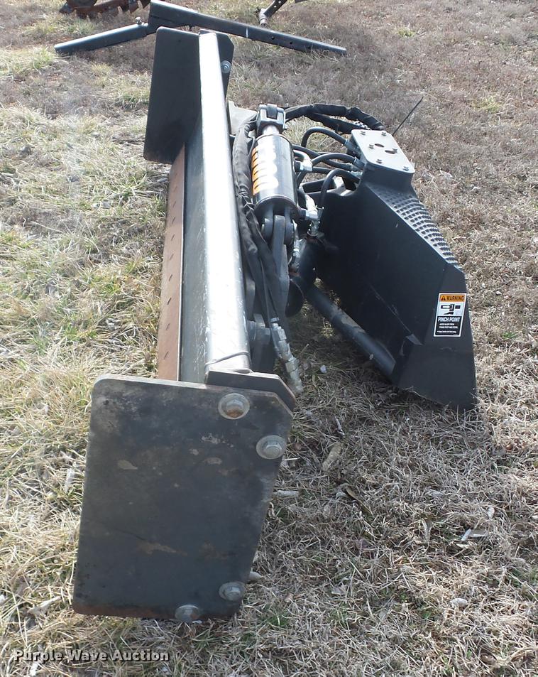 image for item AY9597 2008 Grouser 1300 skid steer dozer blade