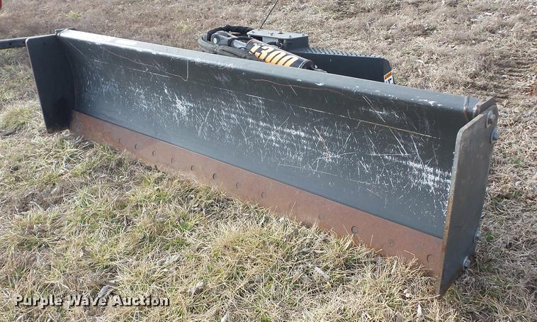 image for item AY9597 2008 Grouser 1300 skid steer dozer blade