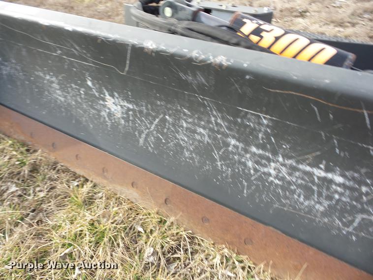 image for item AY9597 2008 Grouser 1300 skid steer dozer blade