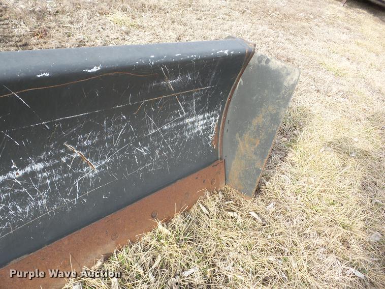 image for item AY9597 2008 Grouser 1300 skid steer dozer blade