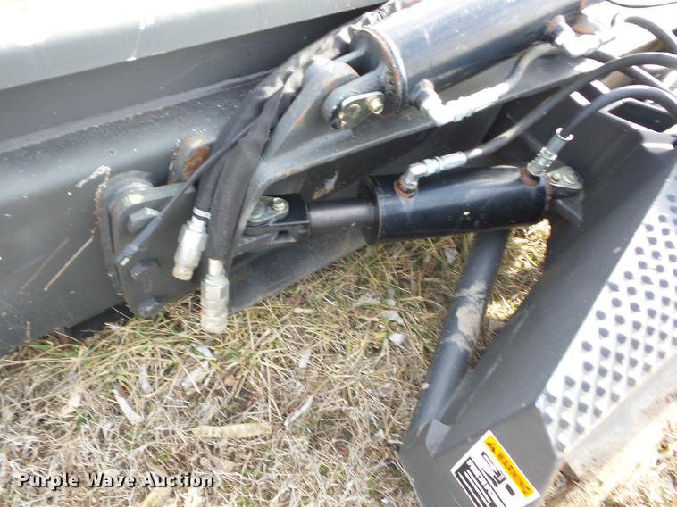 image for item AY9597 2008 Grouser 1300 skid steer dozer blade