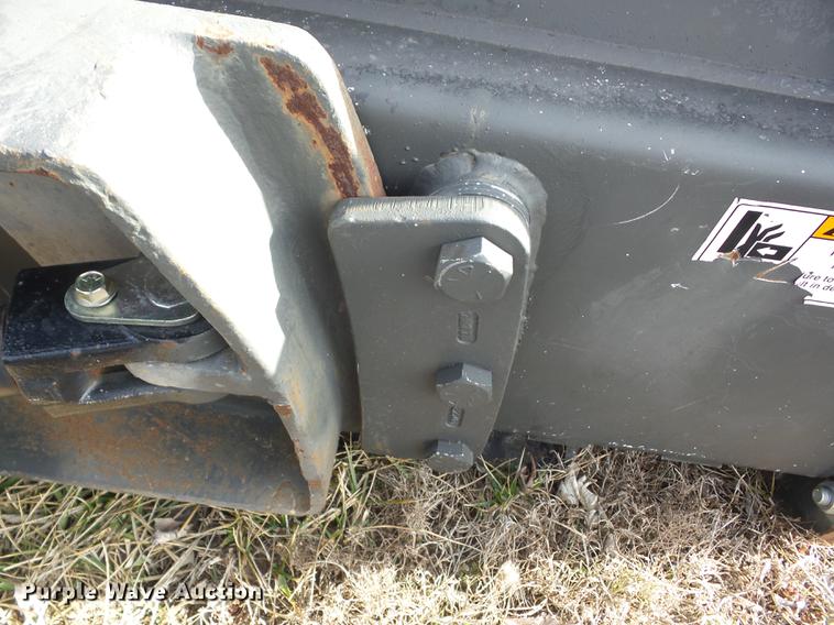 image for item AY9597 2008 Grouser 1300 skid steer dozer blade