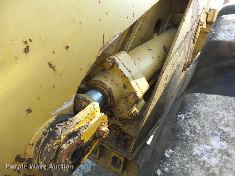 image for item DA3573 1982 Caterpillar 950B wheel loader