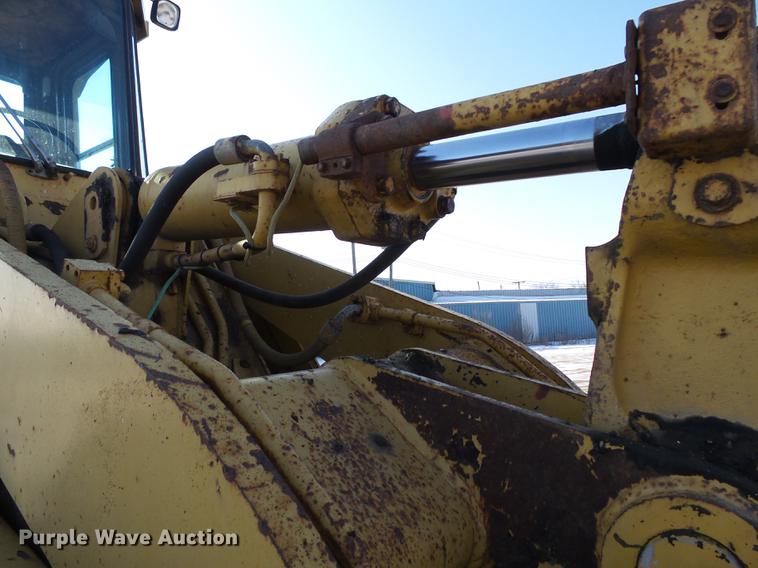 image for item DA3573 1982 Caterpillar 950B wheel loader