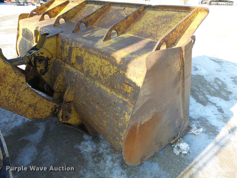 image for item DA3573 1982 Caterpillar 950B wheel loader