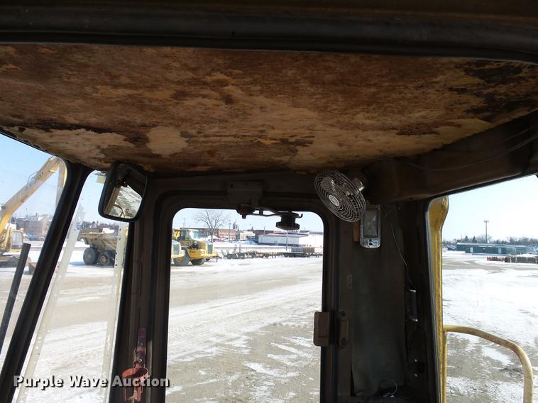 image for item DA3573 1982 Caterpillar 950B wheel loader