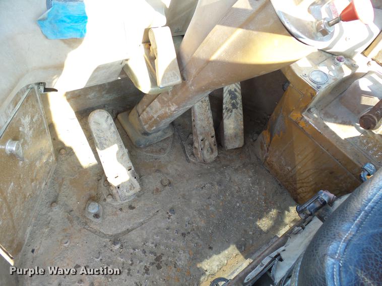 image for item DA3573 1982 Caterpillar 950B wheel loader