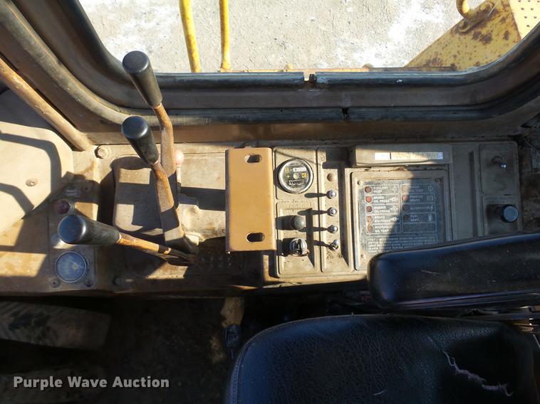 image for item DA3573 1982 Caterpillar 950B wheel loader