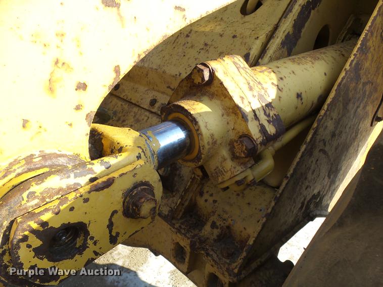 image for item DA3574 1982 Caterpillar 950B wheel loader