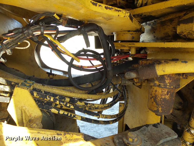 image for item DA3574 1982 Caterpillar 950B wheel loader