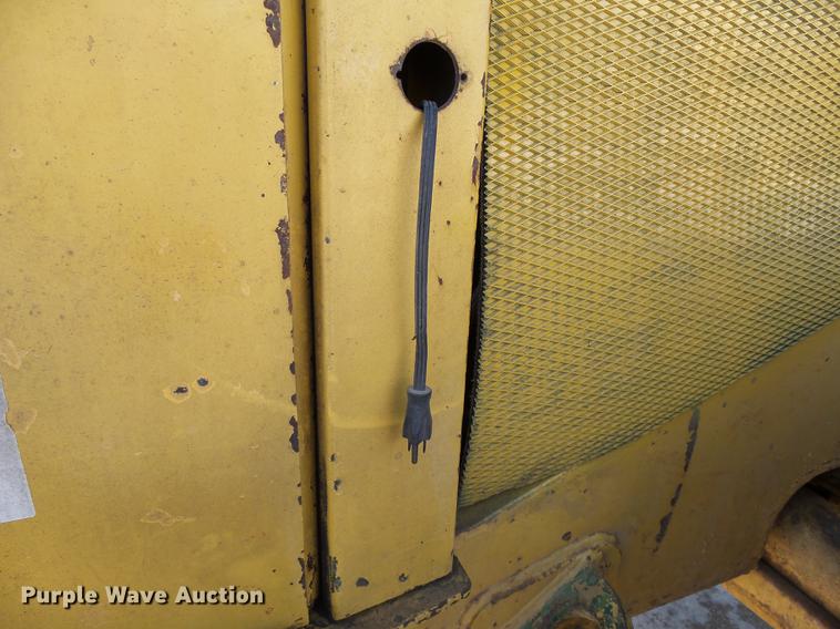 image for item DA3574 1982 Caterpillar 950B wheel loader