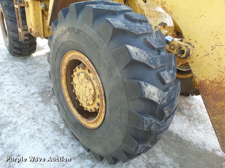 image for item DA3574 1982 Caterpillar 950B wheel loader