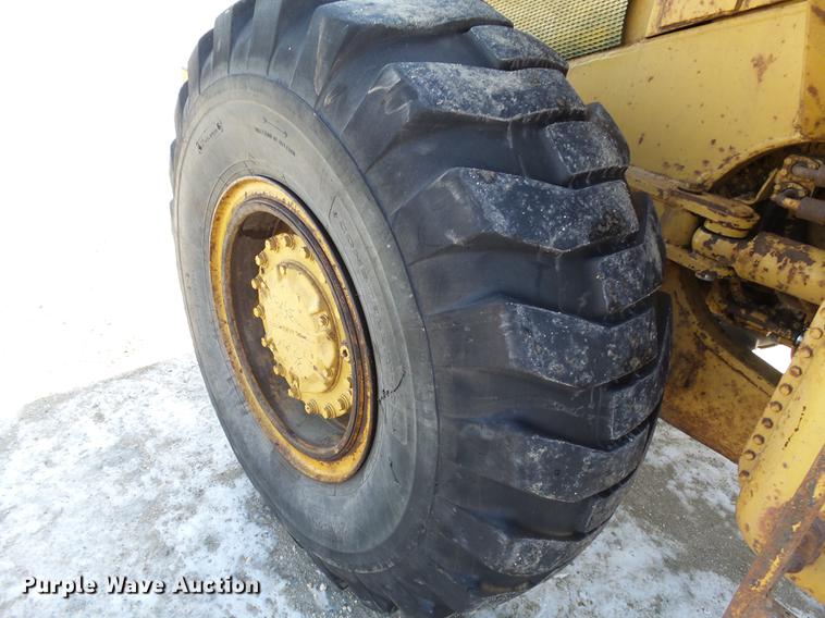 image for item DA3574 1982 Caterpillar 950B wheel loader