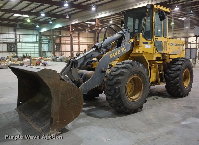 image for item DB0449 1990 John Deere 544E TC wheel loader