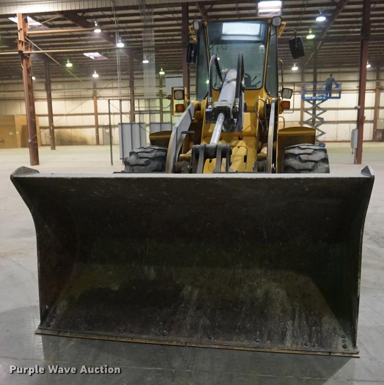 image for item DB0449 1990 John Deere 544E TC wheel loader