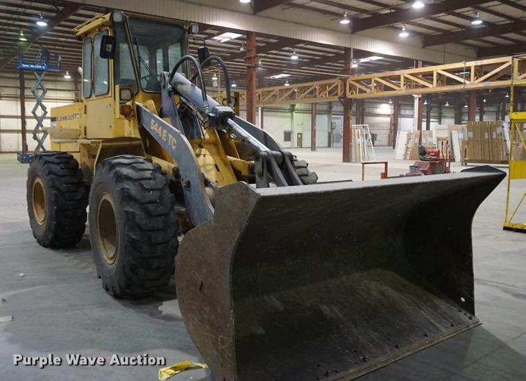 image for item DB0449 1990 John Deere 544E TC wheel loader