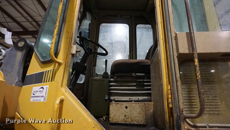 image for item DB0449 1990 John Deere 544E TC wheel loader