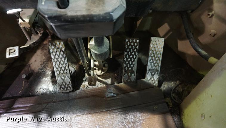 image for item DB0449 1990 John Deere 544E TC wheel loader