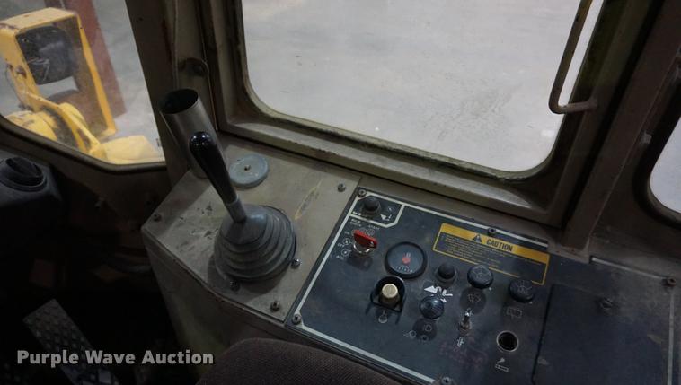 image for item DB0449 1990 John Deere 544E TC wheel loader