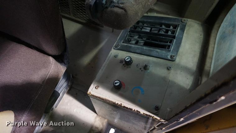 image for item DB0449 1990 John Deere 544E TC wheel loader