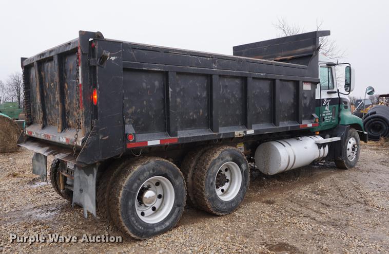 image for item DB0457 2002 Mack CX613 dump truck