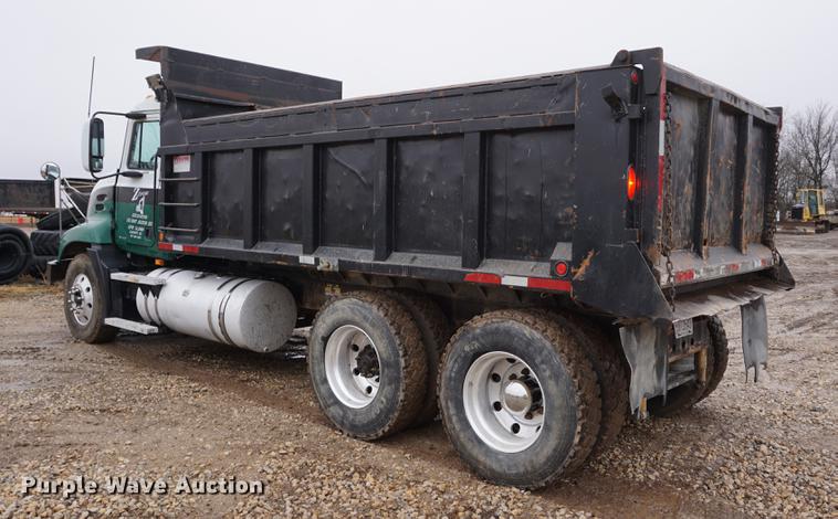 image for item DB0457 2002 Mack CX613 dump truck