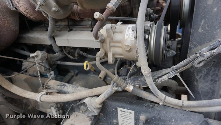 image for item DB0457 2002 Mack CX613 dump truck