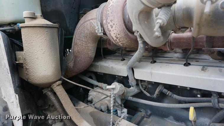 image for item DB0457 2002 Mack CX613 dump truck