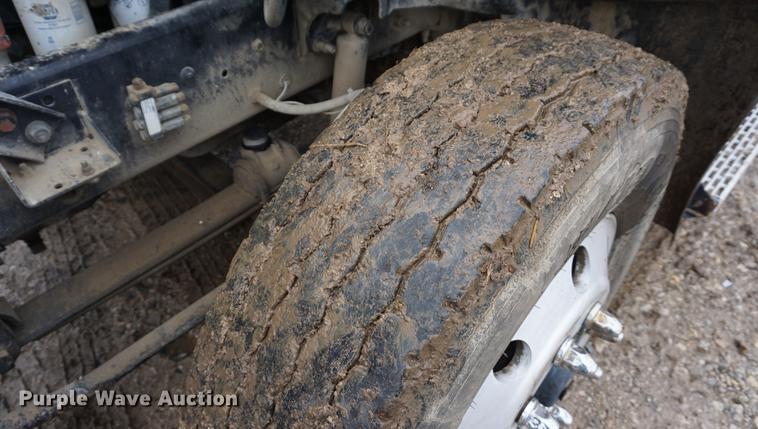 image for item DB0457 2002 Mack CX613 dump truck