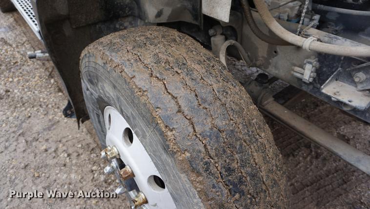 image for item DB0457 2002 Mack CX613 dump truck