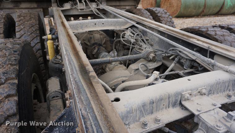 image for item DB0457 2002 Mack CX613 dump truck