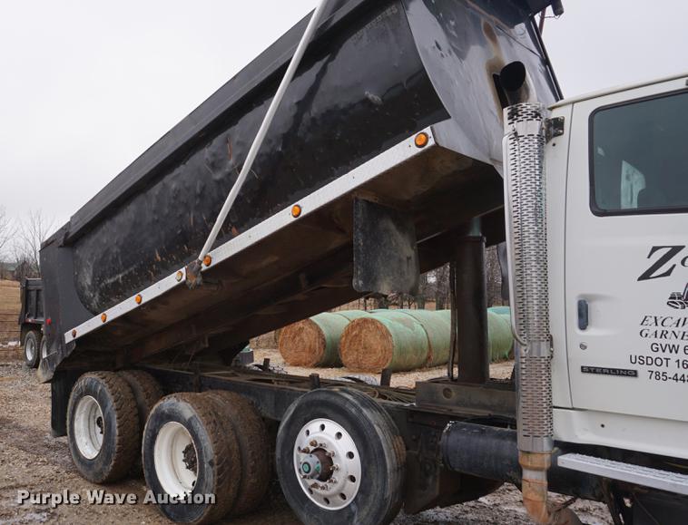 image for item DB0458 1999 Sterling dump truck