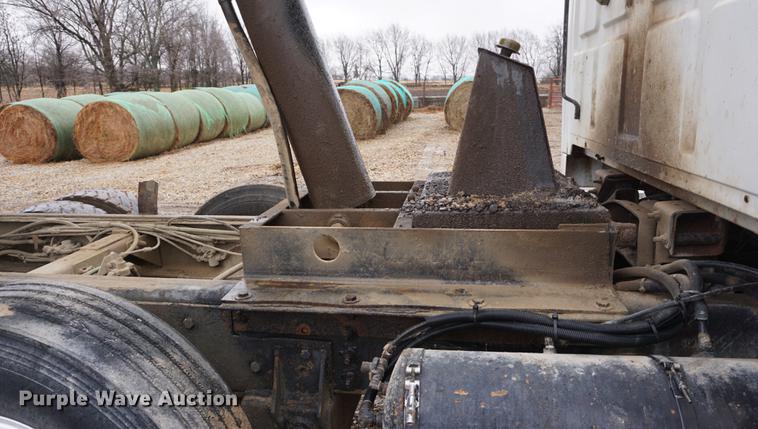 image for item DB0458 1999 Sterling dump truck