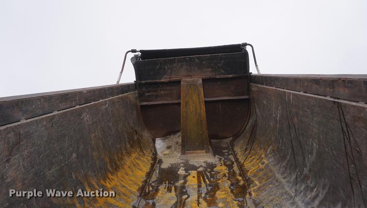 image for item DB0458 1999 Sterling dump truck