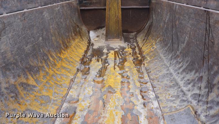 image for item DB0458 1999 Sterling dump truck