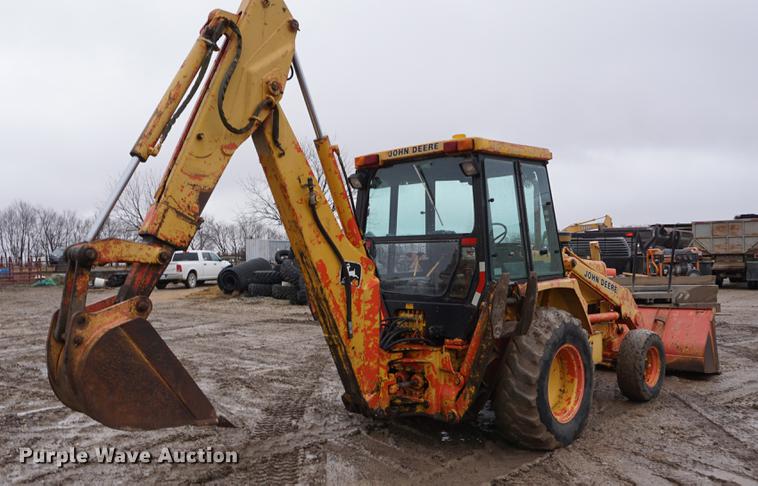 image for item DB0461 1990 John Deere 310C backhoe