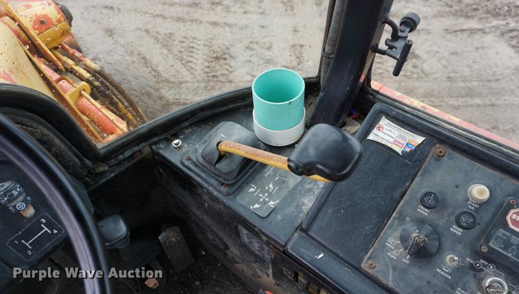 image for item DB0461 1990 John Deere 310C backhoe