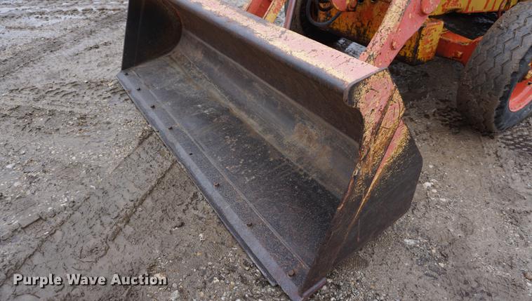 image for item DB0461 1990 John Deere 310C backhoe