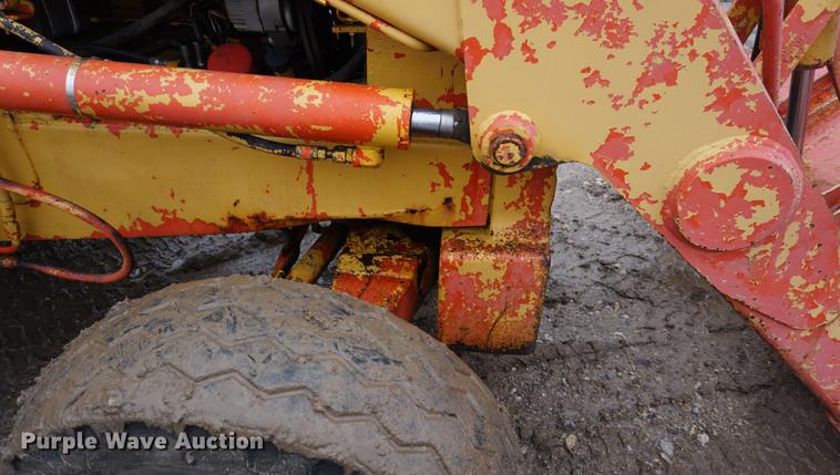 image for item DB0461 1990 John Deere 310C backhoe