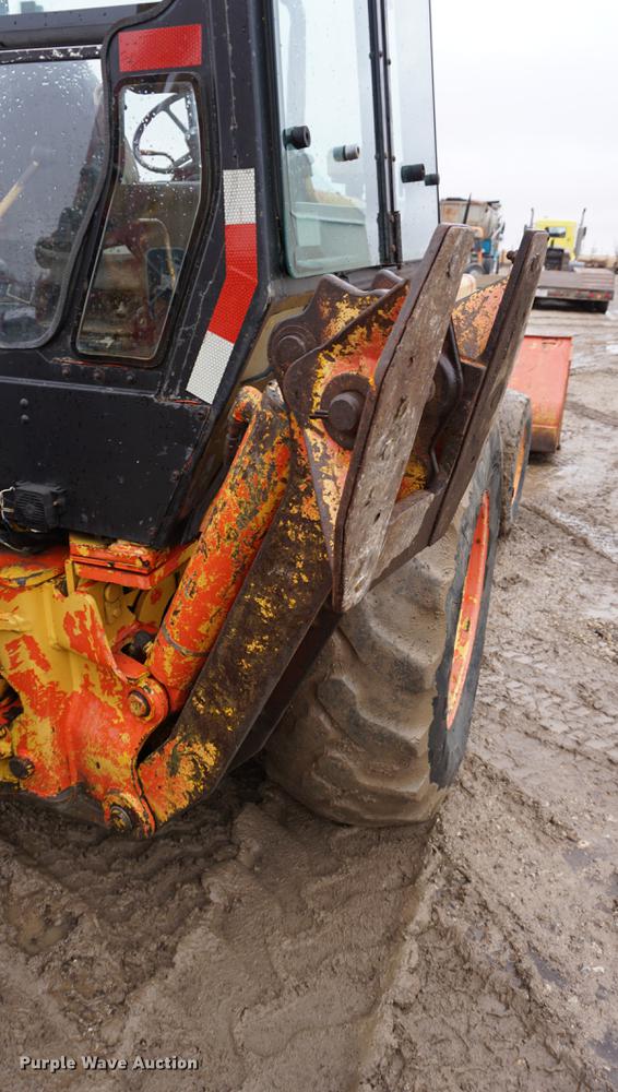 image for item DB0461 1990 John Deere 310C backhoe