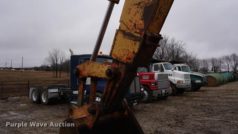 image for item DB0461 1990 John Deere 310C backhoe