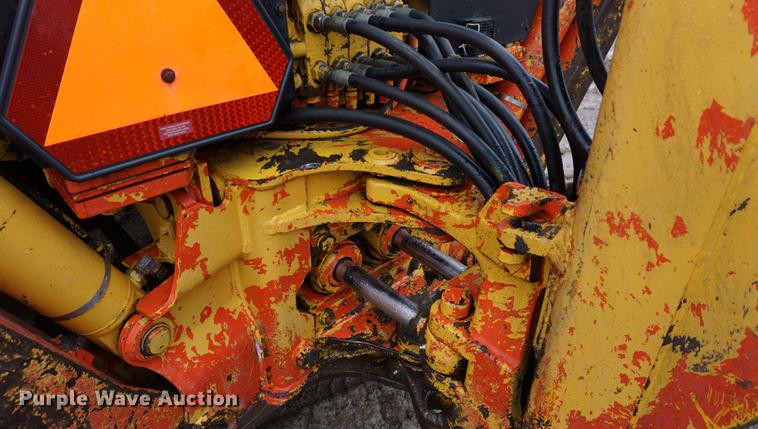 image for item DB0461 1990 John Deere 310C backhoe