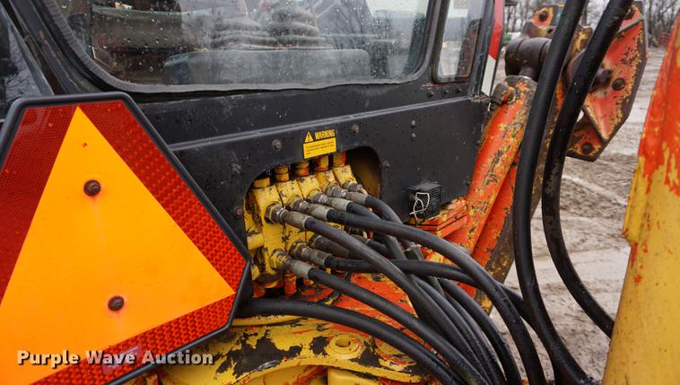 image for item DB0461 1990 John Deere 310C backhoe