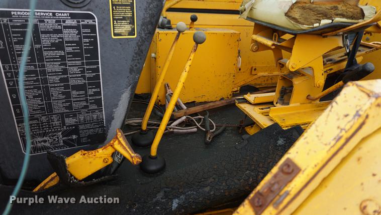 image for item DB0462 1980 John Deere 310 AD backhoe