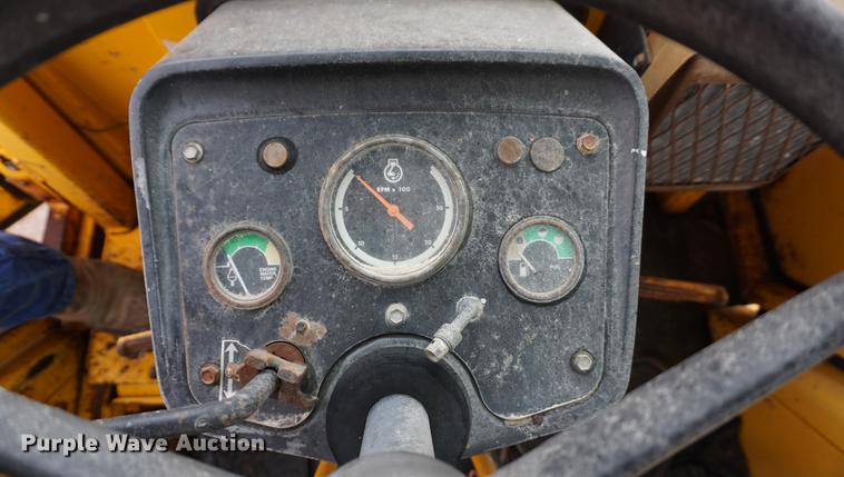 image for item DB0462 1980 John Deere 310 AD backhoe