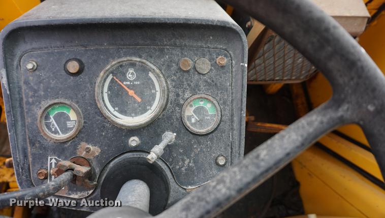 image for item DB0462 1980 John Deere 310 AD backhoe