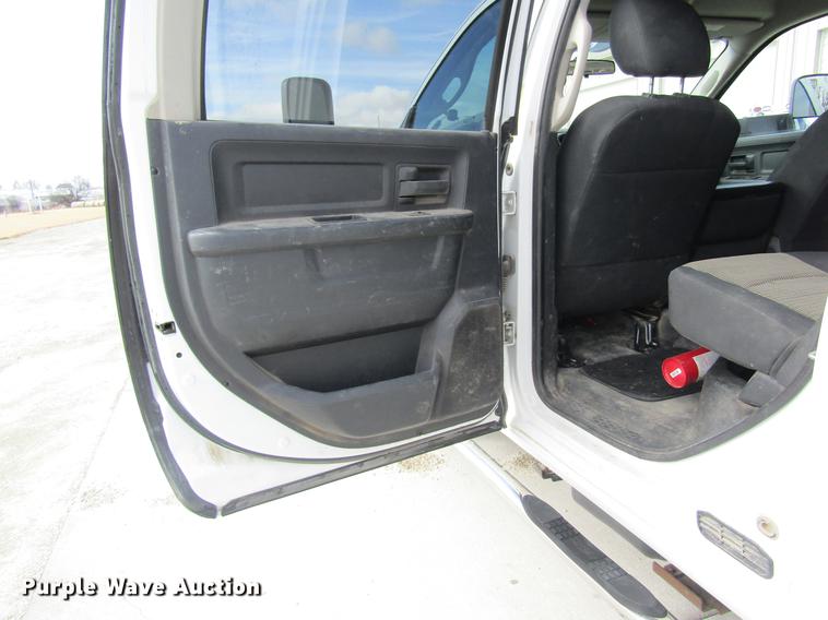 image for item DB5954 2011 Dodge Ram 5500 Crew Cab utility truck