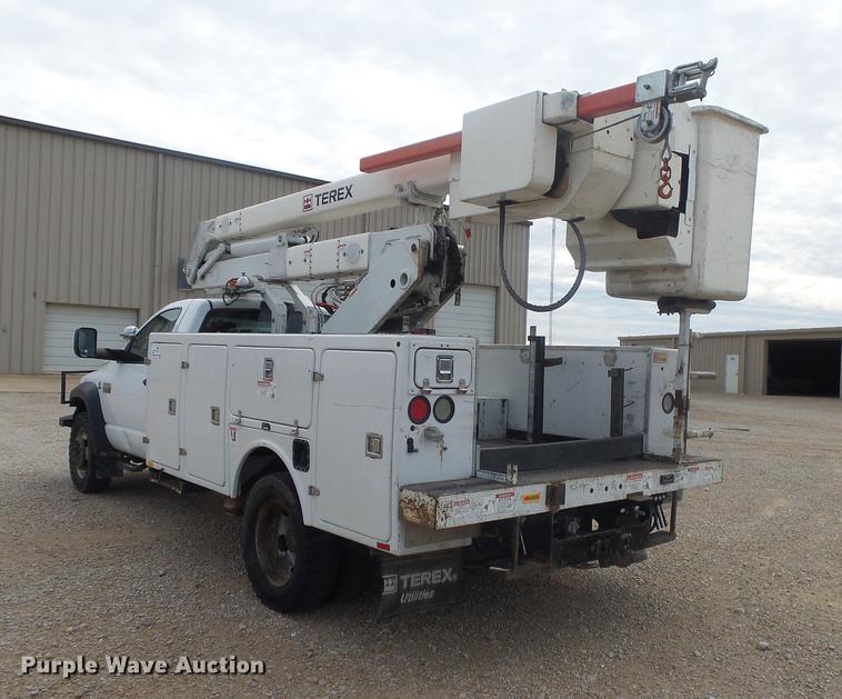 image for item DB7279 2008 Dodge Ram 5500 bucket truck