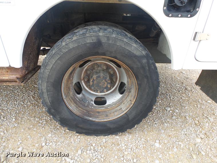 image for item DB7279 2008 Dodge Ram 5500 bucket truck